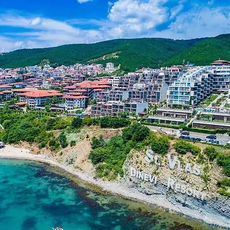 Flat At Complex Fenix-st. Apartamento *